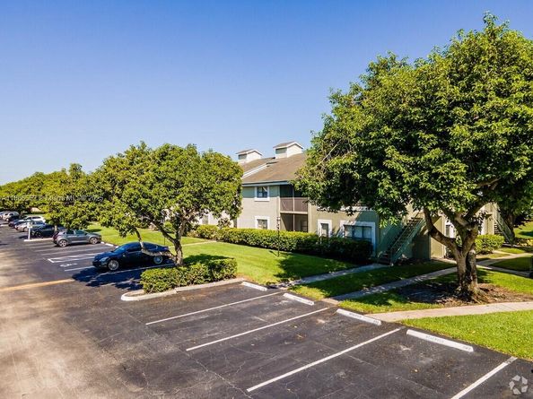 4085 NW 87th Ave 4085, Sunrise FL 33351