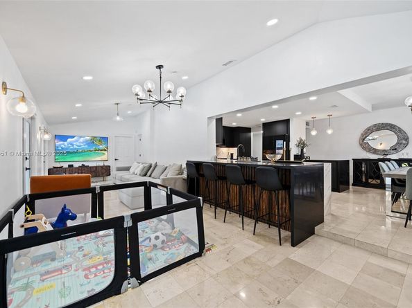16811 NW 83rd Ave, Miami Lakes FL 33016