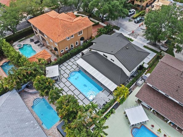 16811 NW 83rd Ave, Miami Lakes FL 33016