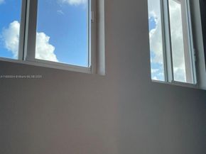 2423 SE 11th St, Homestead FL 33035