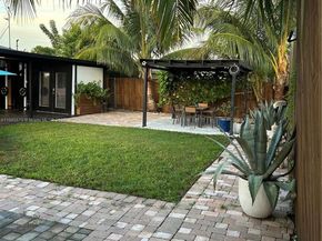 7655 Tropicana St, Miramar FL 33023