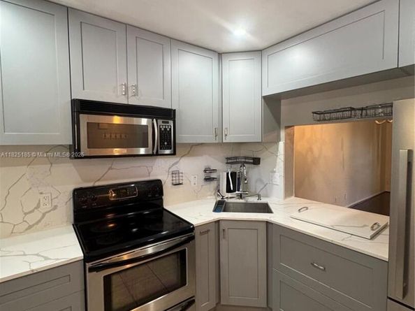 3059 S Carambola Cir S 2330, Coconut Creek FL 33066