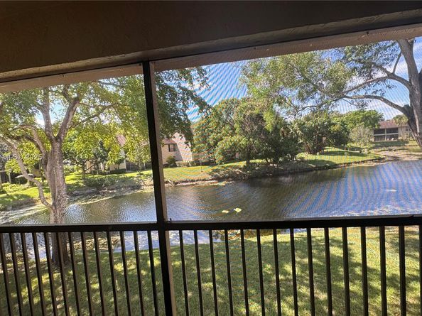 3059 S Carambola Cir S 2330, Coconut Creek FL 33066