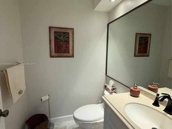 417 Waterside Dr, Hypoluxo FL 33462