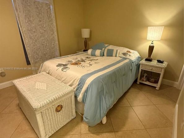 417 Waterside Dr, Hypoluxo FL 33462