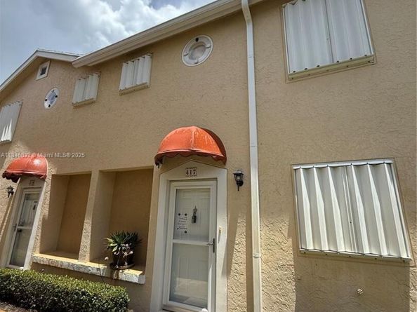 417 Waterside Dr, Hypoluxo FL 33462