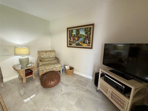 417 Waterside Dr, Hypoluxo FL 33462