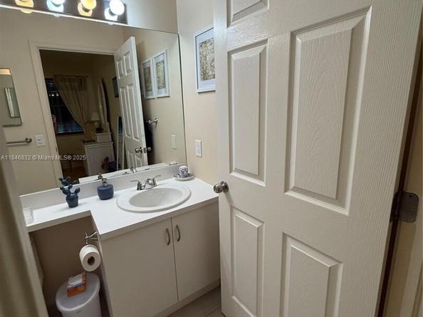 417 Waterside Dr, Hypoluxo FL 33462
