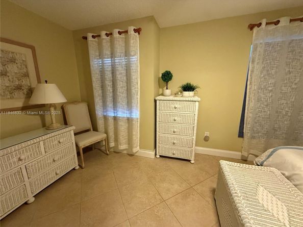 417 Waterside Dr, Hypoluxo FL 33462