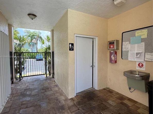 417 Waterside Dr, Hypoluxo FL 33462