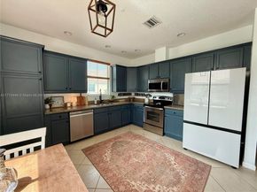 2977 St John Dr, Cooper City FL 33024