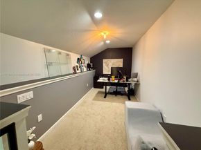 2977 St John Dr, Cooper City FL 33024