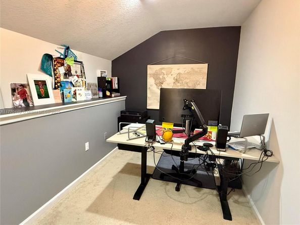 2977 St John Dr, Cooper City FL 33024