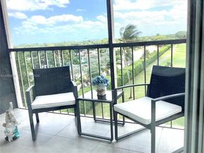 8900 Washington Blvd PH2A, Pembroke Pines FL 33025