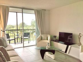 8900 Washington Blvd PH2A, Pembroke Pines FL 33025