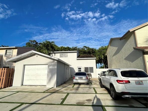 10511 SW 147th Ct, Miami FL 33196