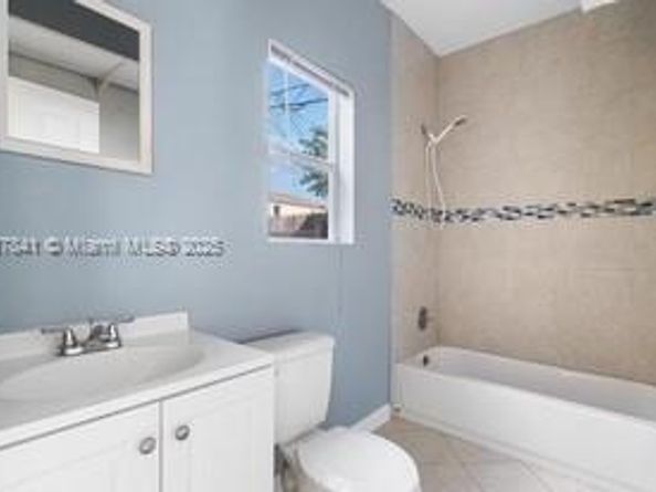 1416 N 2nd Ave N, Lake Worth FL 33460