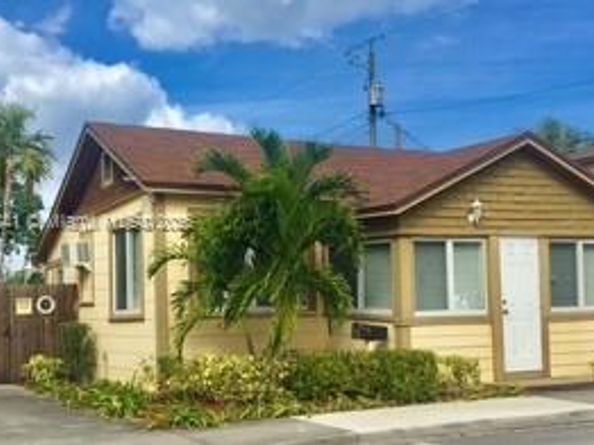 1416 N 2nd Ave N, Lake Worth FL 33460