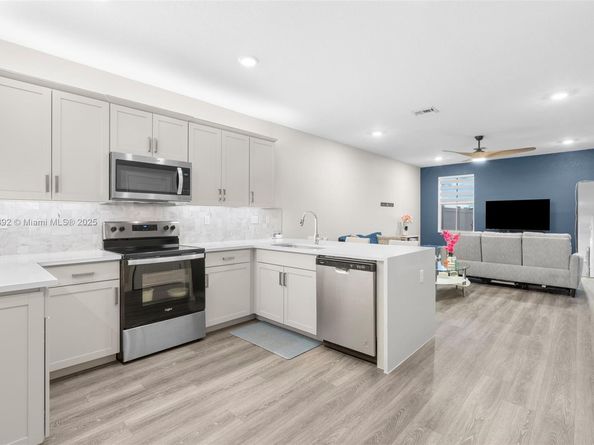 110 SW 171st Way, Pembroke Pines FL 33027