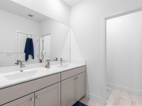 110 SW 171st Way, Pembroke Pines FL 33027