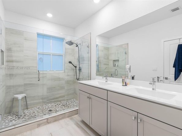 110 SW 171st Way, Pembroke Pines FL 33027