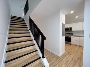 8111 SW 81st Pl, Miami FL 33143