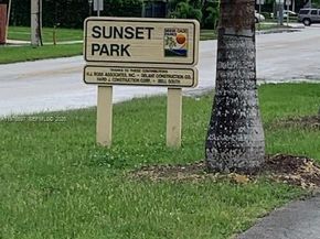 9493 SW 76th St L4, Miami FL 33173