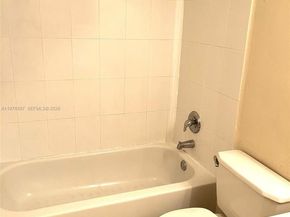 9493 SW 76th St L4, Miami FL 33173