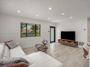 70 NW 47th Ter, Miami FL 33127