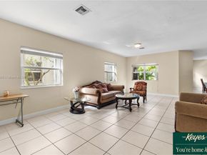 3641 NE 4th St, Homestead FL 33033