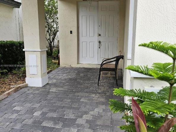 3641 NE 4th St, Homestead FL 33033