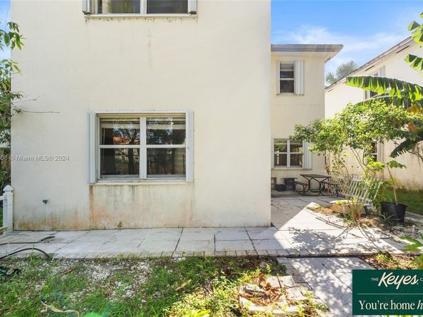 3641 NE 4th St, Homestead FL 33033