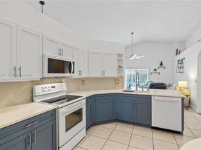 1024 NW 184th Way, Pembroke Pines FL 33029