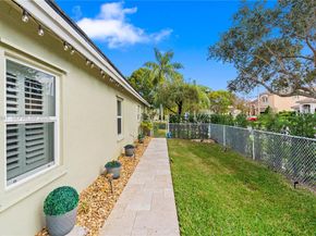 1024 NW 184th Way, Pembroke Pines FL 33029