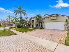 1024 NW 184th Way, Pembroke Pines FL 33029
