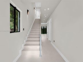 3318 Day Ave 6, Miami FL 33133
