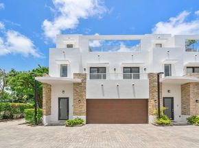 3318 Day Ave 6, Miami FL 33133
