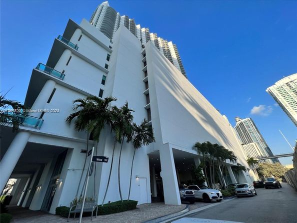 350 S Miami Ave 1907, Miami FL 33130