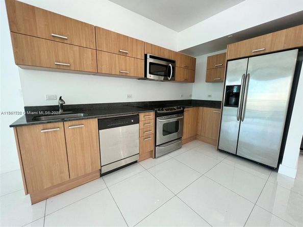 350 S Miami Ave 1907, Miami FL 33130
