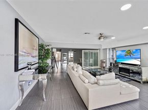 2534 Monroe St, Hollywood FL 33020