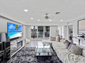 2534 Monroe St, Hollywood FL 33020