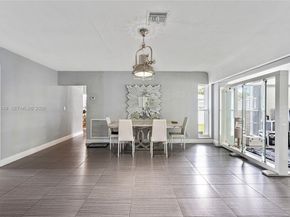 2534 Monroe St, Hollywood FL 33020