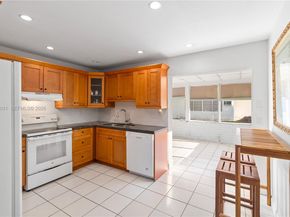 6802 NW 58th Ct, Tamarac FL 33321
