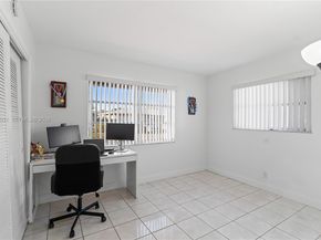 6802 NW 58th Ct, Tamarac FL 33321