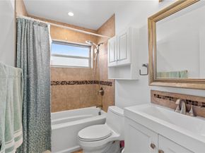 6802 NW 58th Ct, Tamarac FL 33321