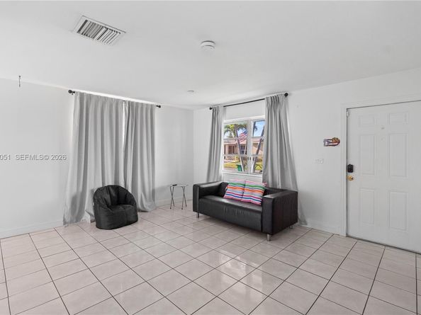 6802 NW 58th Ct, Tamarac FL 33321
