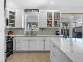 13891 SW 39th Ter, Miami FL 33175