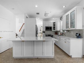 13891 SW 39th Ter, Miami FL 33175