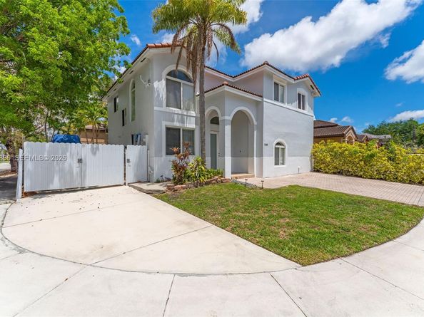 13891 SW 39th Ter, Miami FL 33175