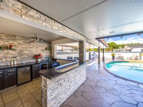 490 W 33rd Pl, Hialeah FL 33012